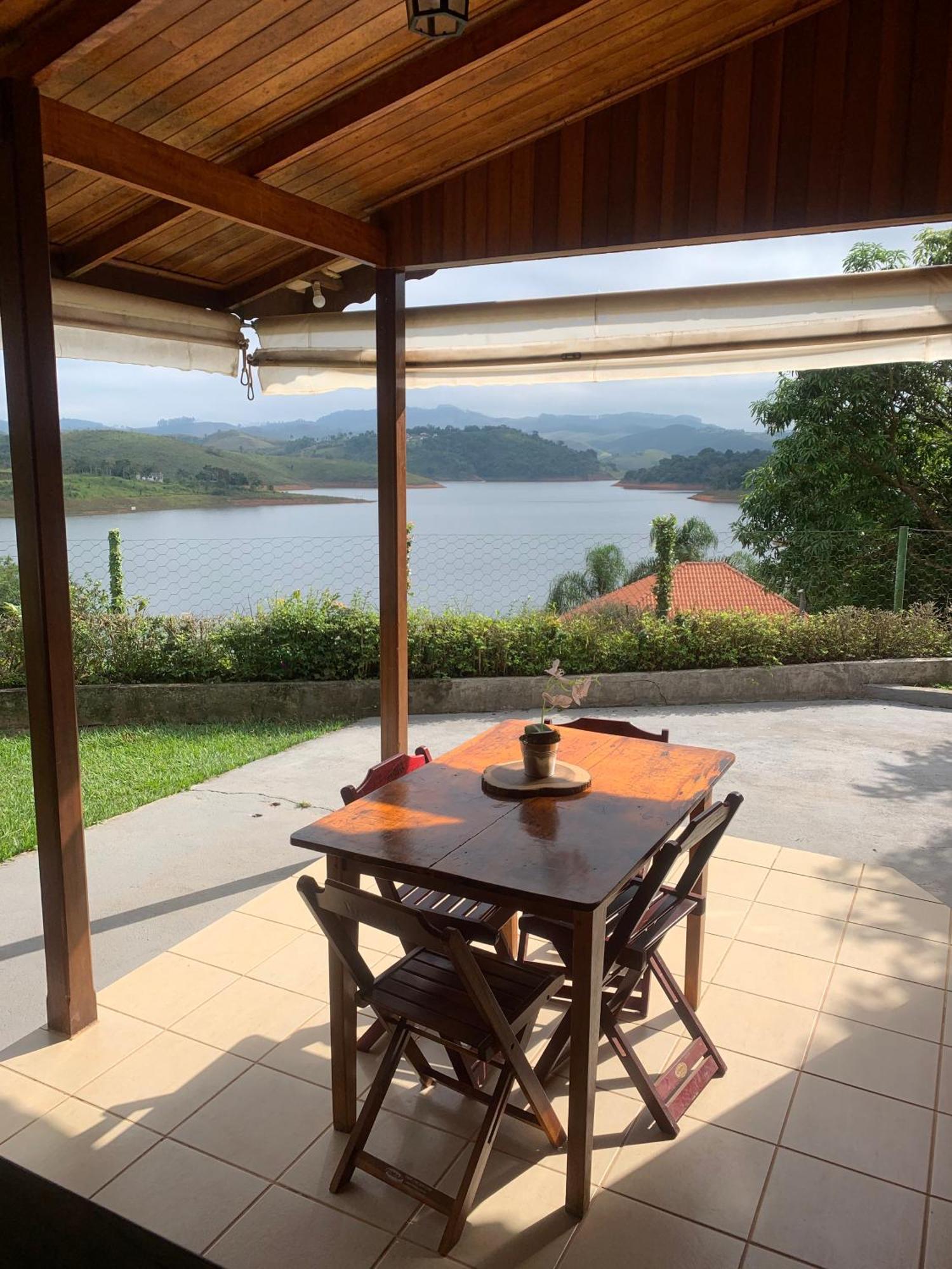Chale Das Aguas Igaratá Rum bild